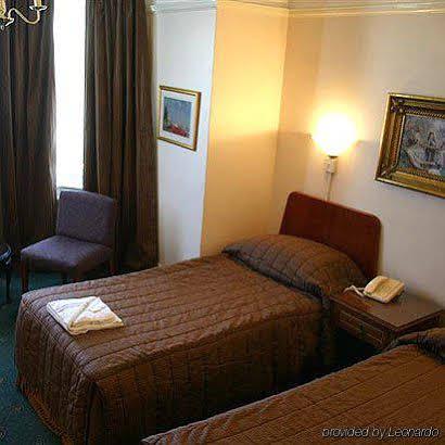 Courtlands Hotel Ήστμπορν Εξωτερικό φωτογραφία